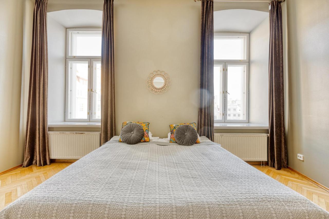 Historic Residence Apartments At Old Town タリン エクステリア 写真